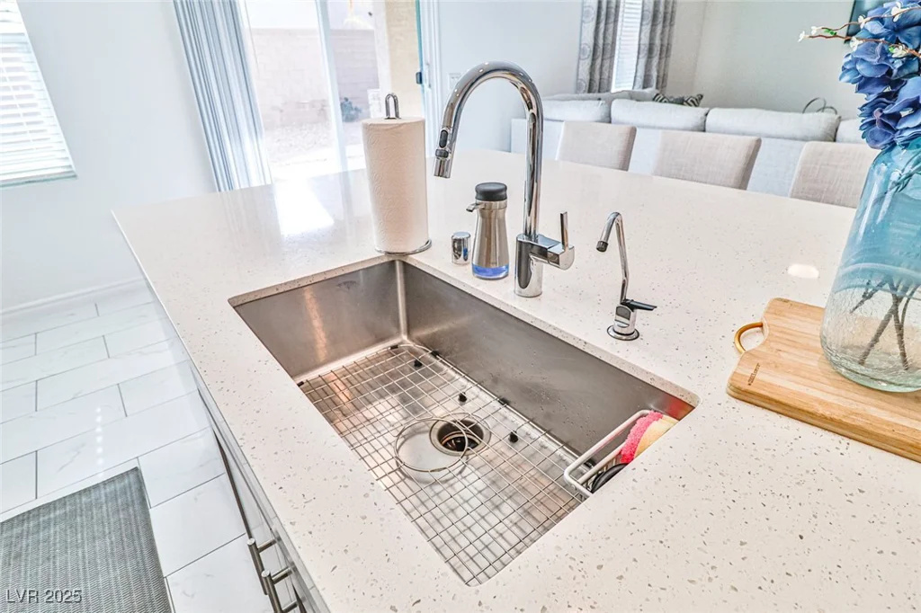 4025 Redwood Glen, Las Vegas, NV 89141