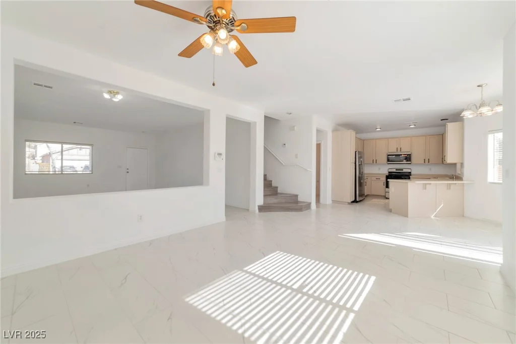 4929 Morning Falls, Las Vegas, NV 89131