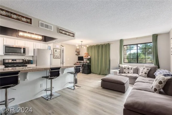 101 Luna, Las Vegas, NV 89145