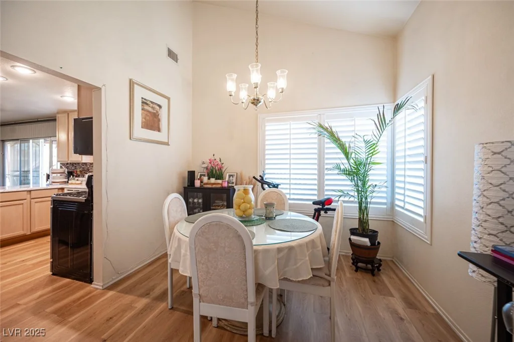 7670 Isley, Las Vegas, NV 89147