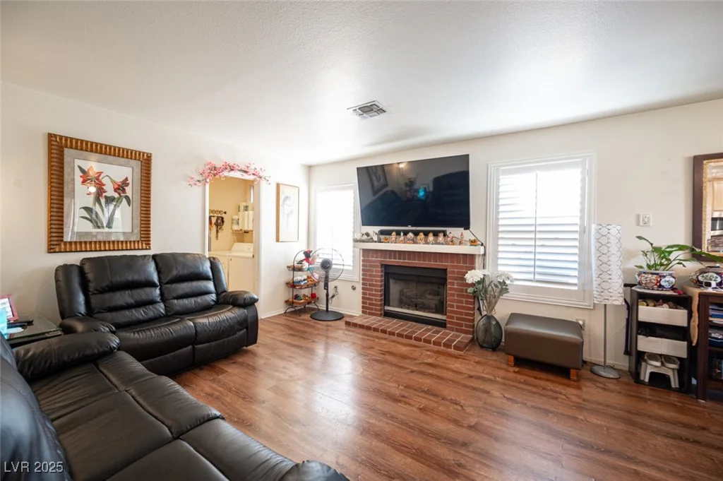 7670 Isley, Las Vegas, NV 89147