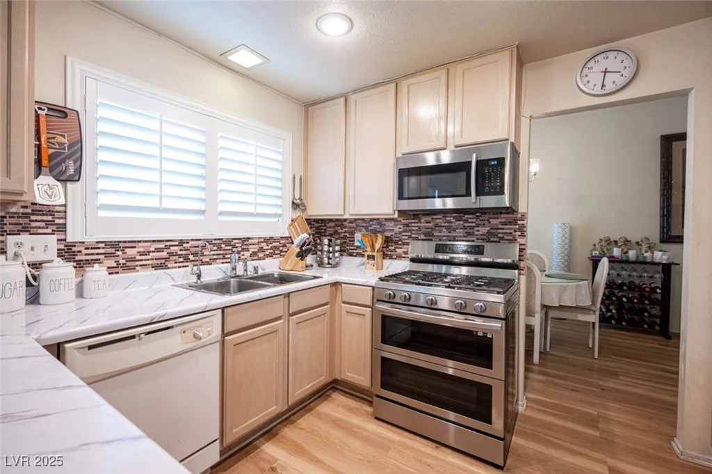 7670 Isley, Las Vegas, NV 89147