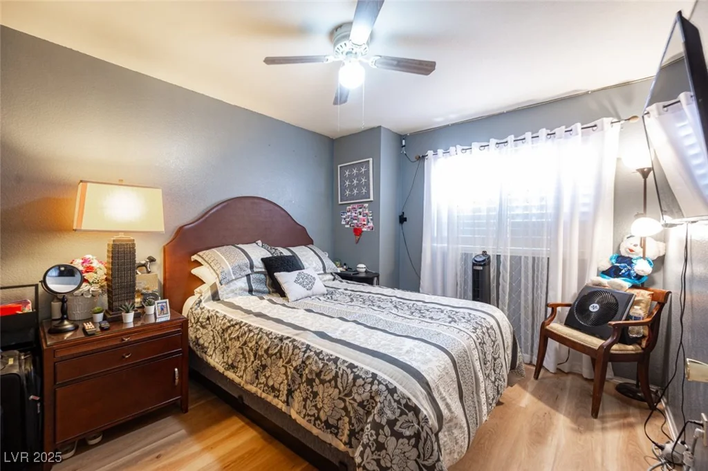 7670 Isley, Las Vegas, NV 89147