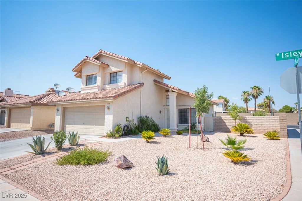 7670 Isley, Las Vegas, NV 89147