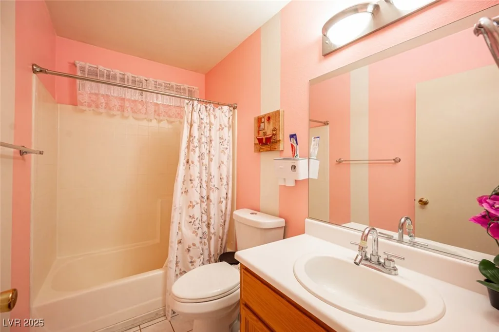 7670 Isley, Las Vegas, NV 89147