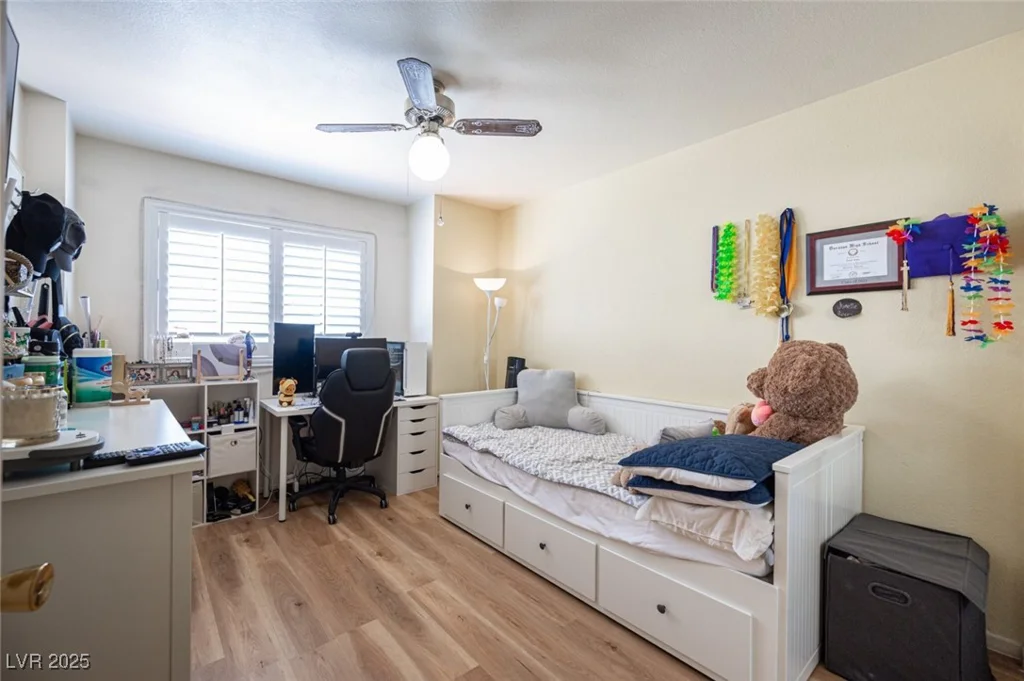 7670 Isley, Las Vegas, NV 89147