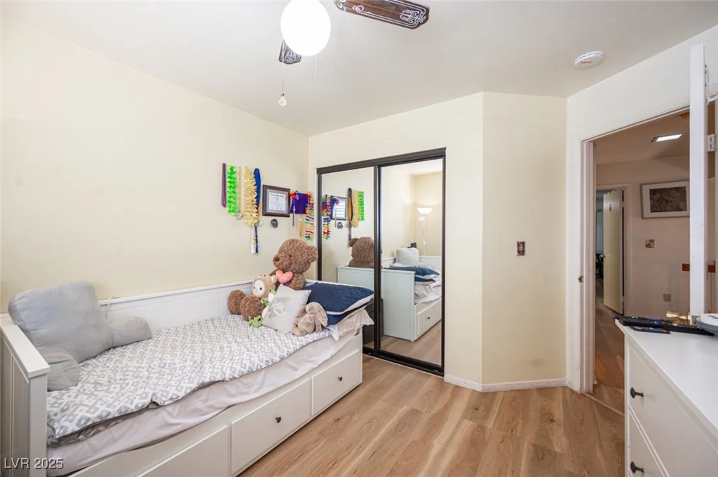 7670 Isley, Las Vegas, NV 89147