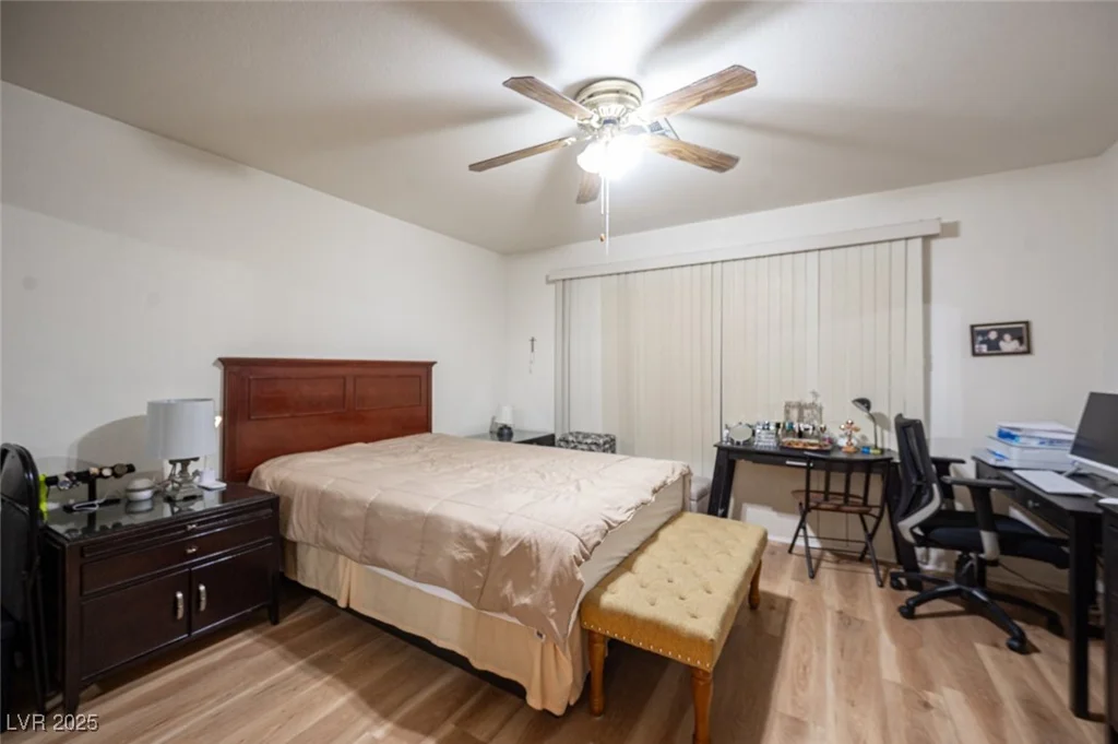 7670 Isley, Las Vegas, NV 89147