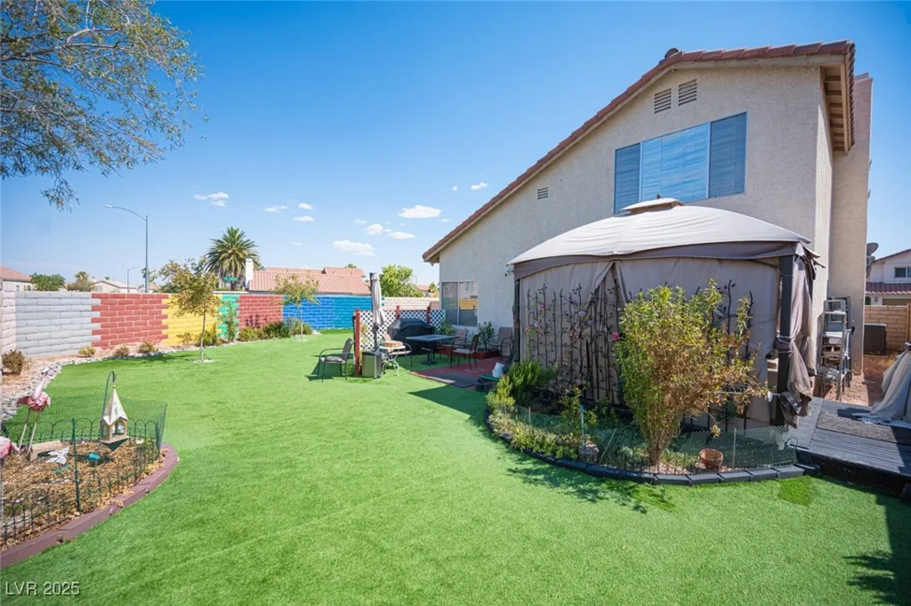 7670 Isley, Las Vegas, NV 89147