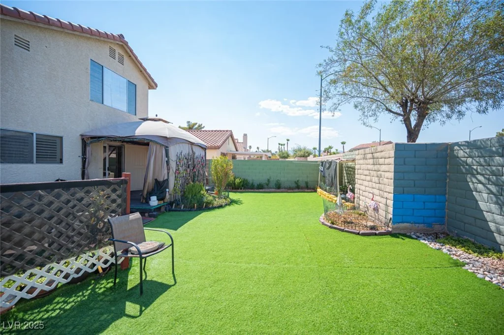 7670 Isley, Las Vegas, NV 89147