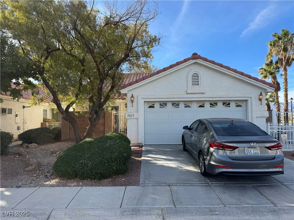 5655 White Dune, Las Vegas, NV 89113