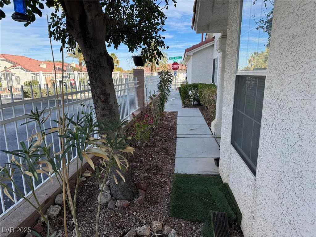 5655 White Dune, Las Vegas, NV 89113