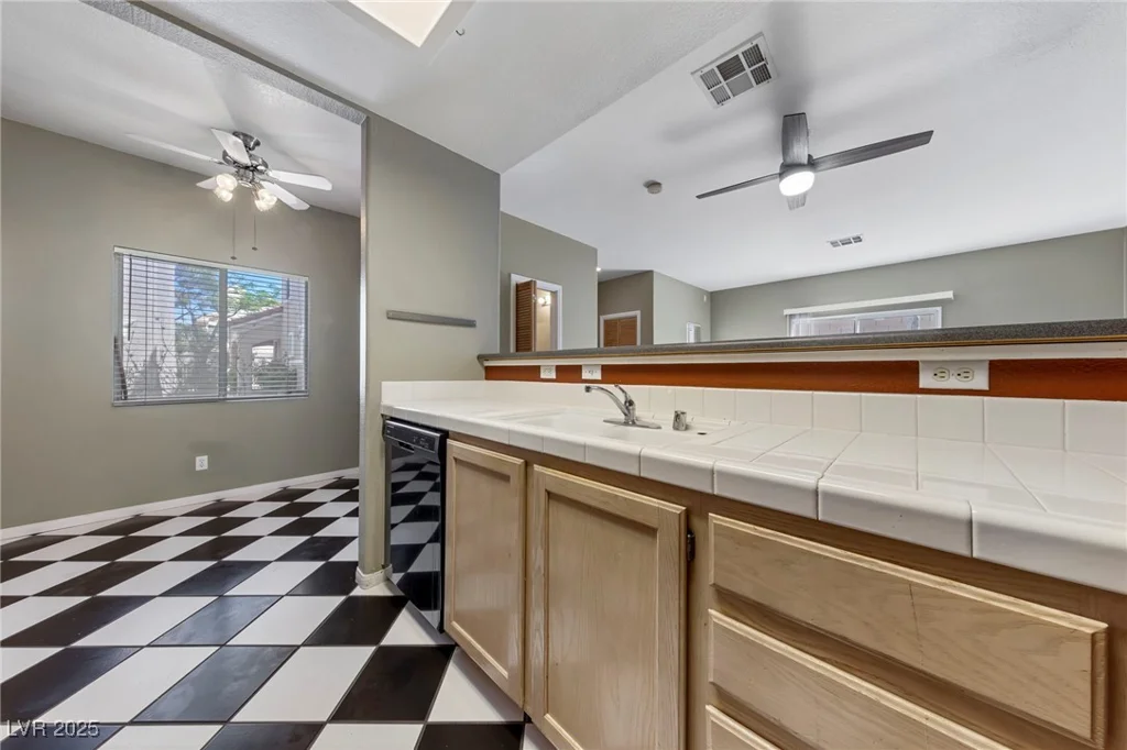 7561 Ortega Spring, Las Vegas, NV 89128