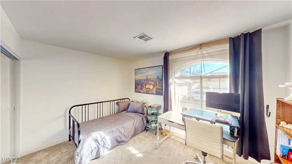 8232 Carmen, Las Vegas, NV 89128