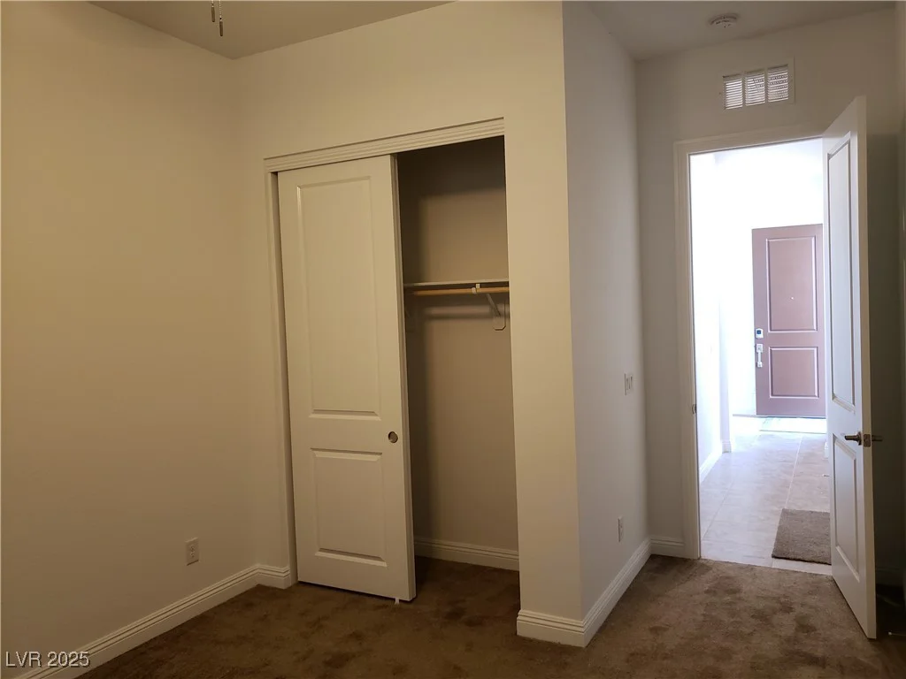 1706 Pondering, North Las Vegas, NV 89031