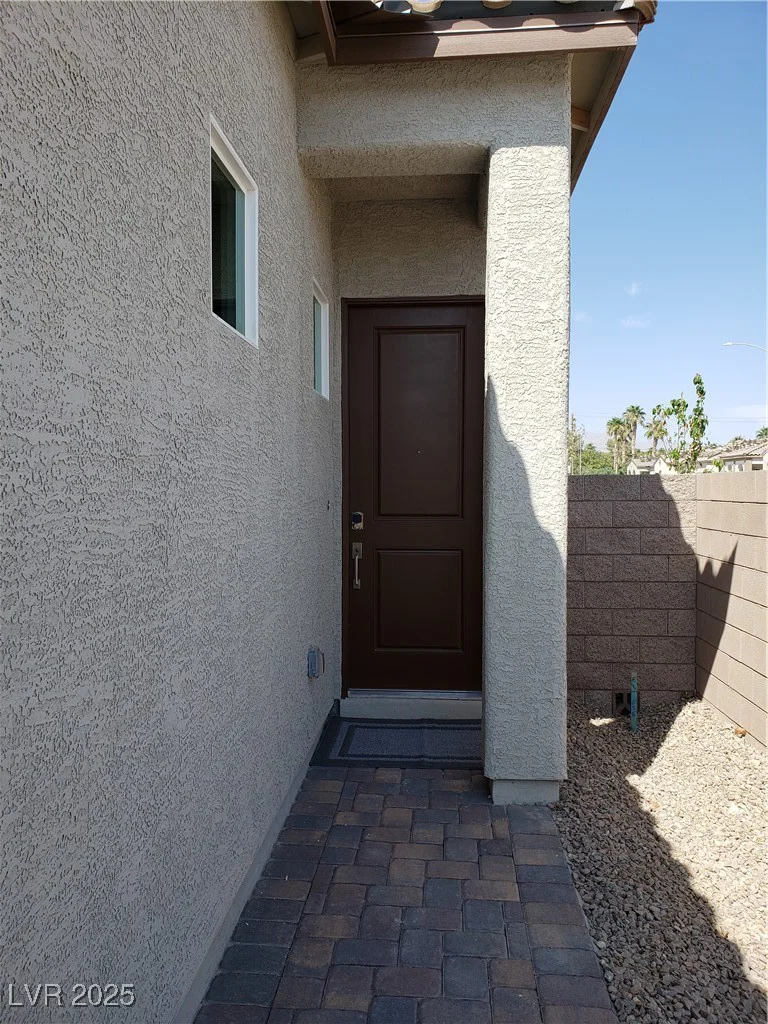 1706 Pondering, North Las Vegas, NV 89031