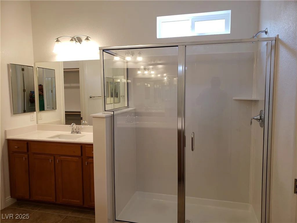 1706 Pondering, North Las Vegas, NV 89031