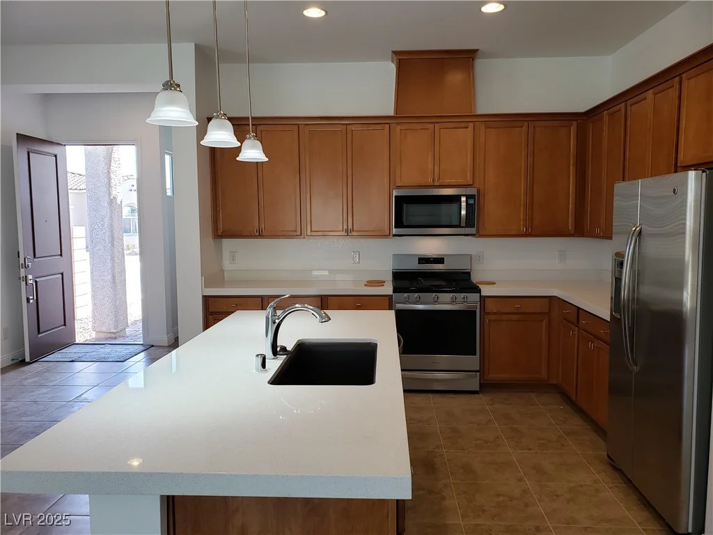 1706 Pondering, North Las Vegas, NV 89031