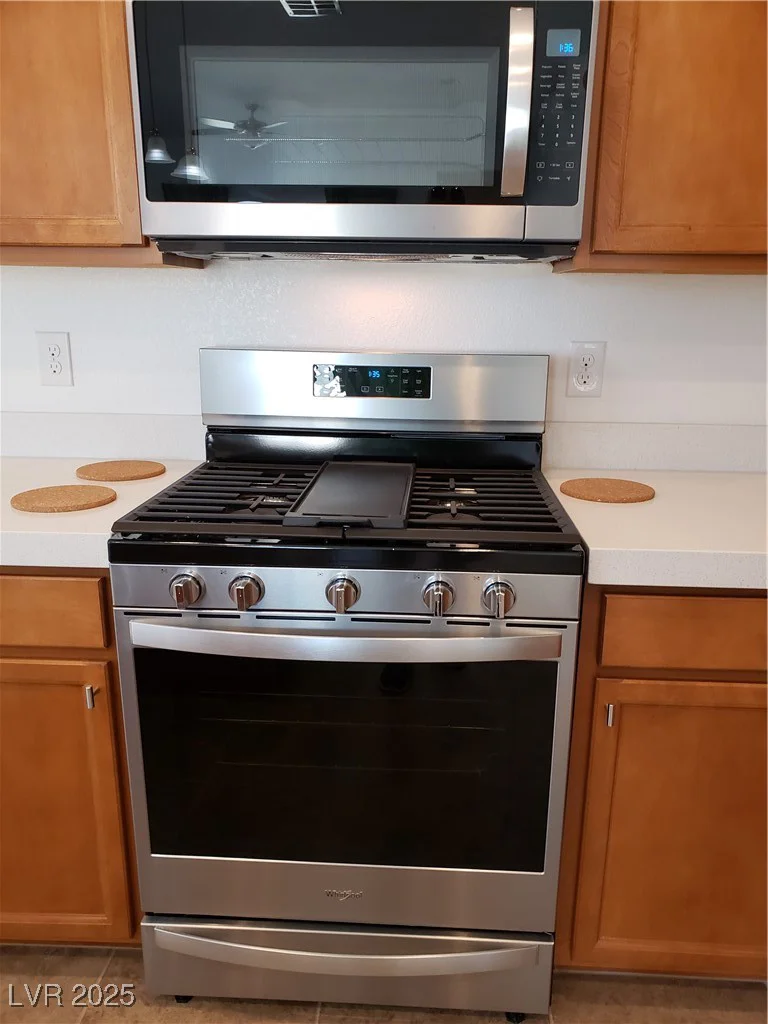1706 Pondering, North Las Vegas, NV 89031
