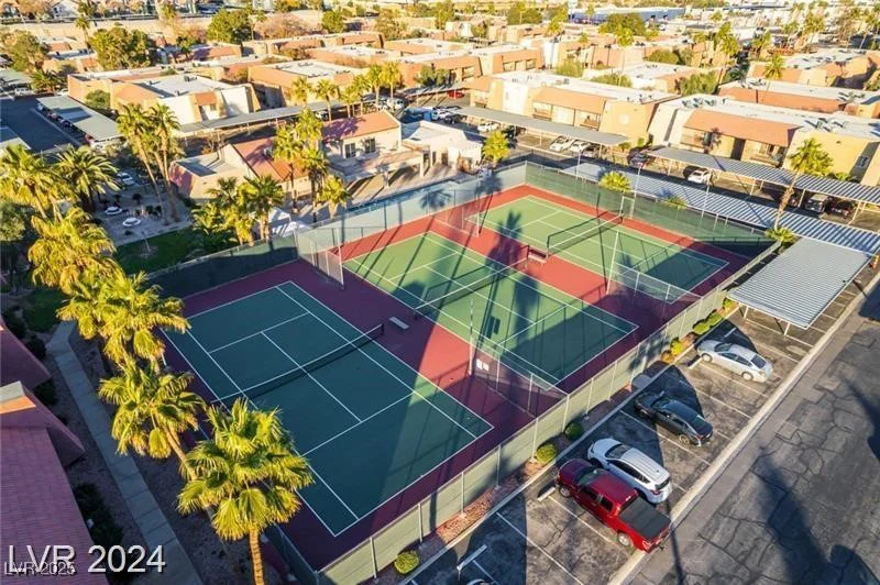 5350 River Glen, Las Vegas, NV 89103