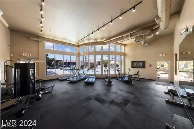 5350 River Glen, Las Vegas, NV 89103