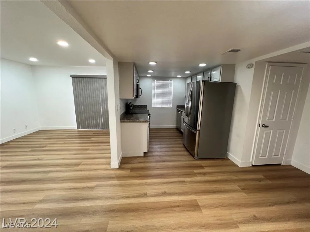 5350 River Glen, Las Vegas, NV 89103