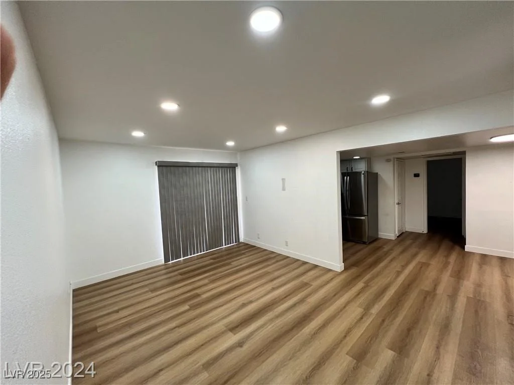 5350 River Glen, Las Vegas, NV 89103