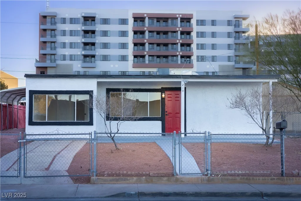 210 Nebraska, Henderson, NV 89015