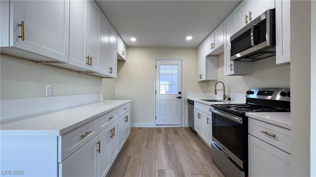 210 Nebraska, Henderson, NV 89015