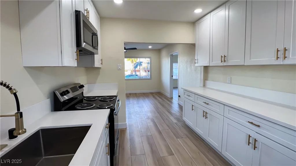 210 Nebraska, Henderson, NV 89015