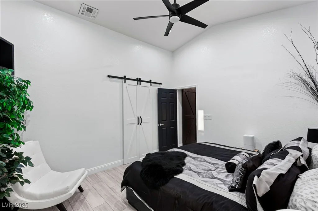4920 Rancho Bernardo, Las Vegas, NV 89130