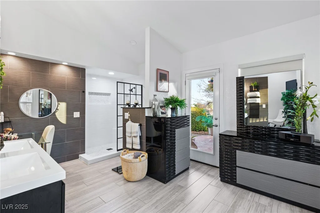 4920 Rancho Bernardo, Las Vegas, NV 89130