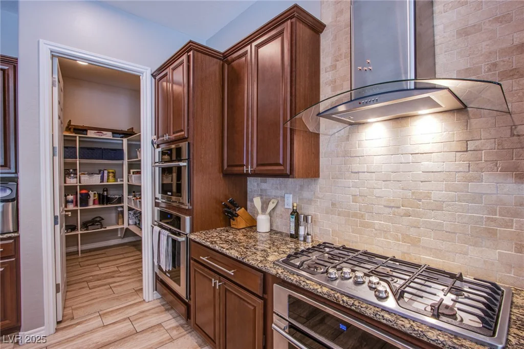 351 Elder View, Las Vegas, NV 89138