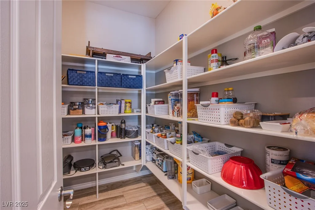 351 Elder View, Las Vegas, NV 89138