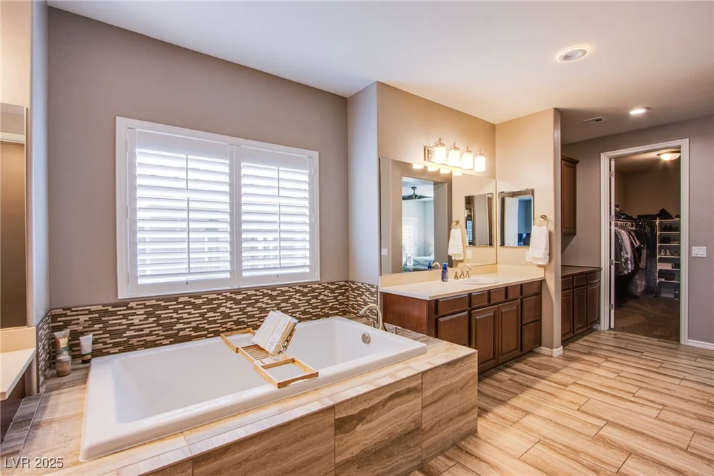 351 Elder View, Las Vegas, NV 89138