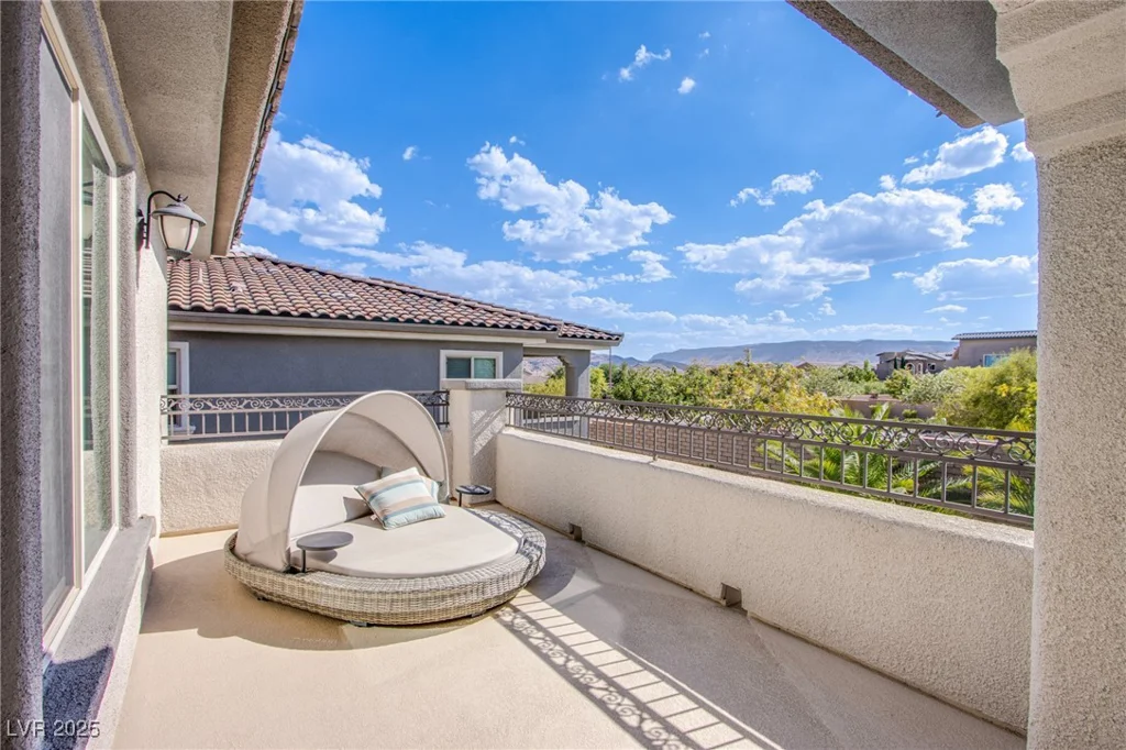 351 Elder View, Las Vegas, NV 89138