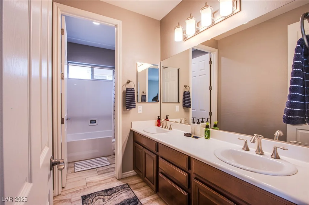 351 Elder View, Las Vegas, NV 89138
