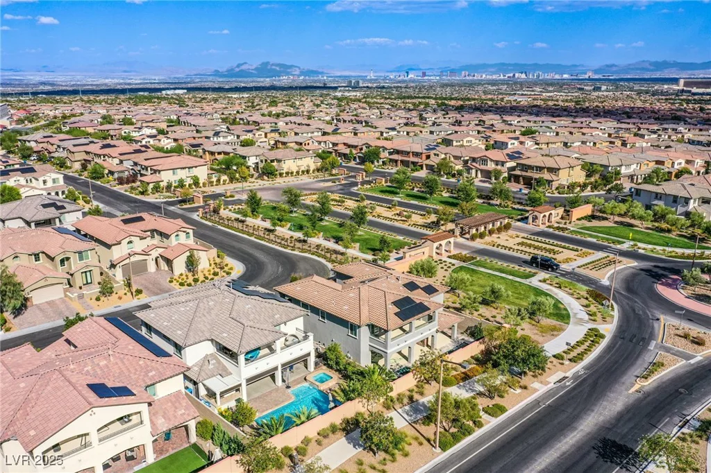 351 Elder View, Las Vegas, NV 89138