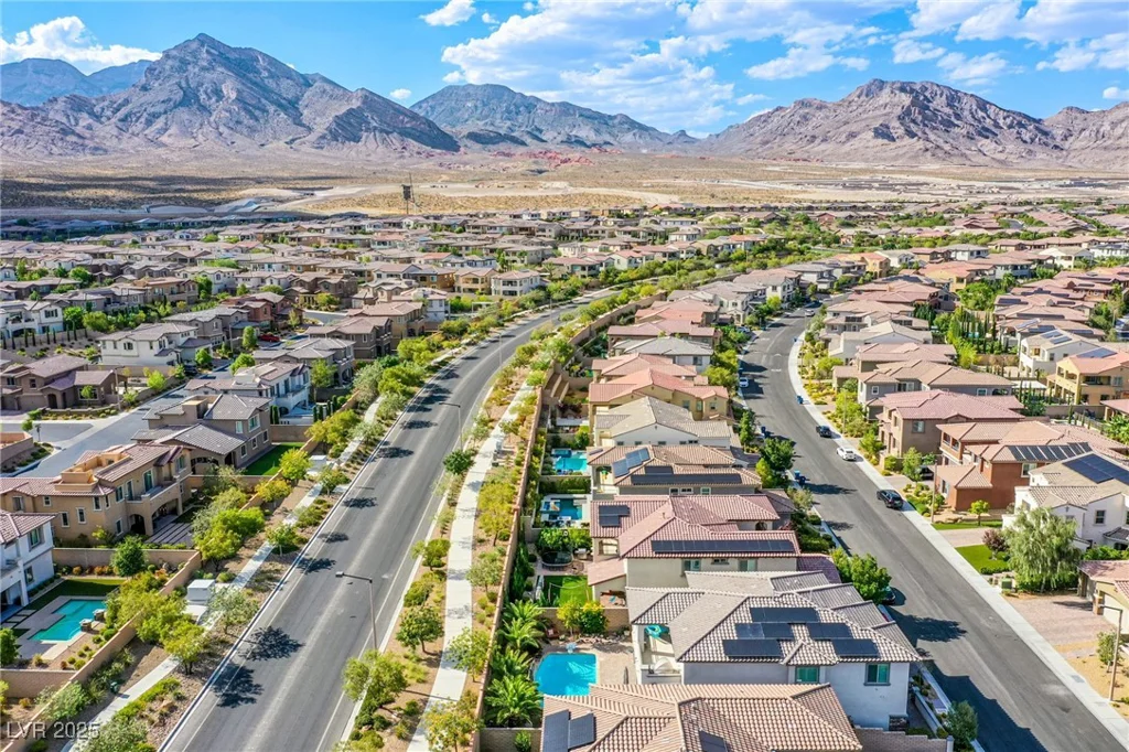 351 Elder View, Las Vegas, NV 89138