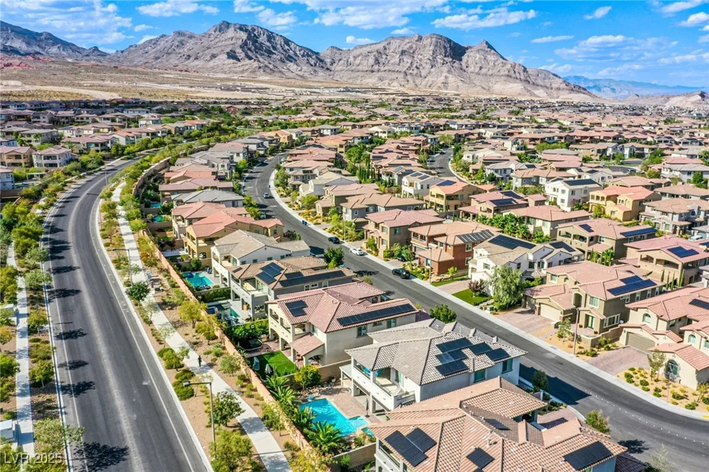 351 Elder View, Las Vegas, NV 89138