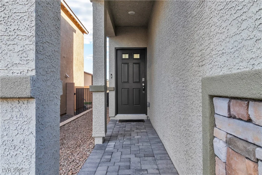 10931 Cambridge Lakes, Las Vegas, NV 89166