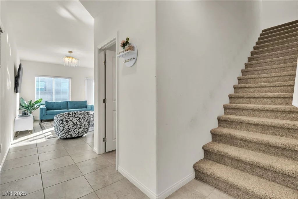 10931 Cambridge Lakes, Las Vegas, NV 89166