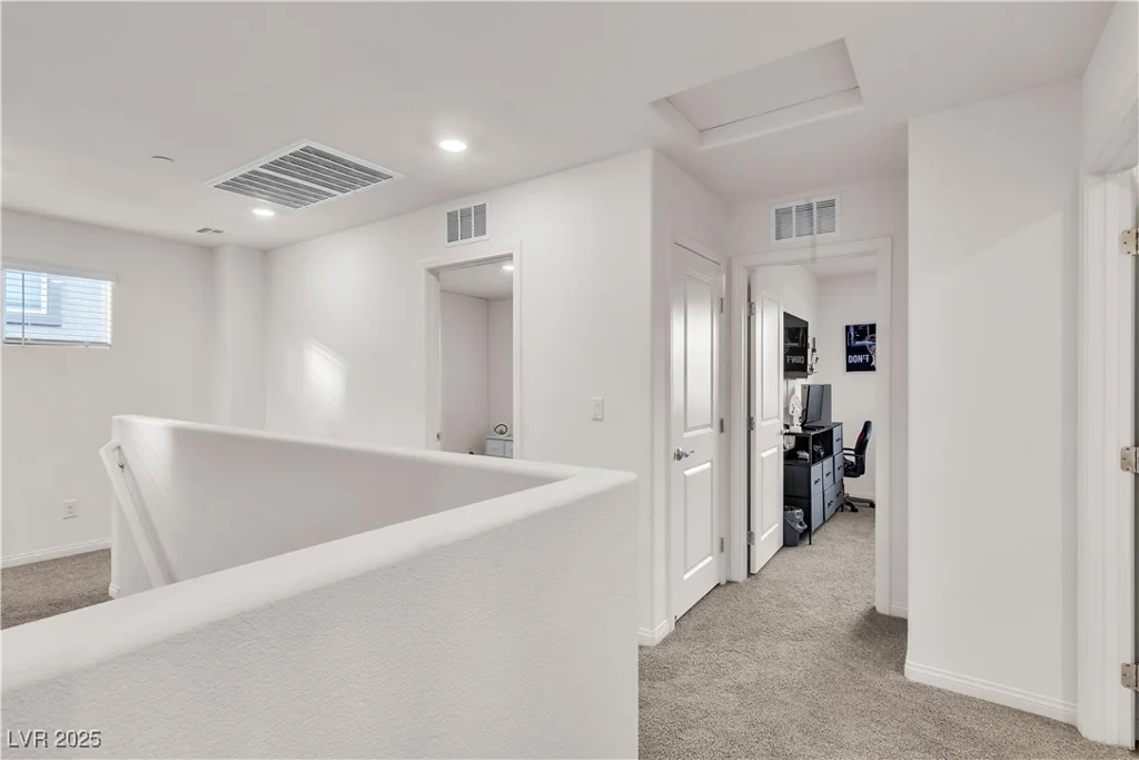 10931 Cambridge Lakes, Las Vegas, NV 89166