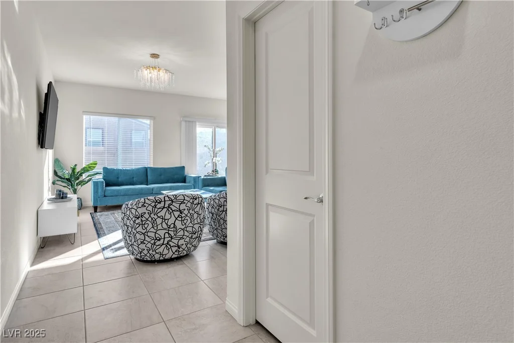 10931 Cambridge Lakes, Las Vegas, NV 89166