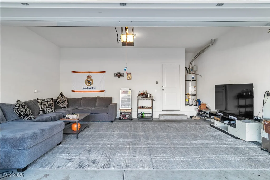 10931 Cambridge Lakes, Las Vegas, NV 89166