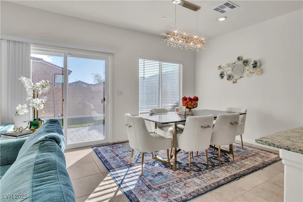 10931 Cambridge Lakes, Las Vegas, NV 89166