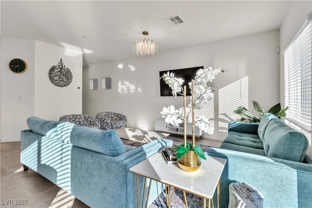 10931 Cambridge Lakes, Las Vegas, NV 89166