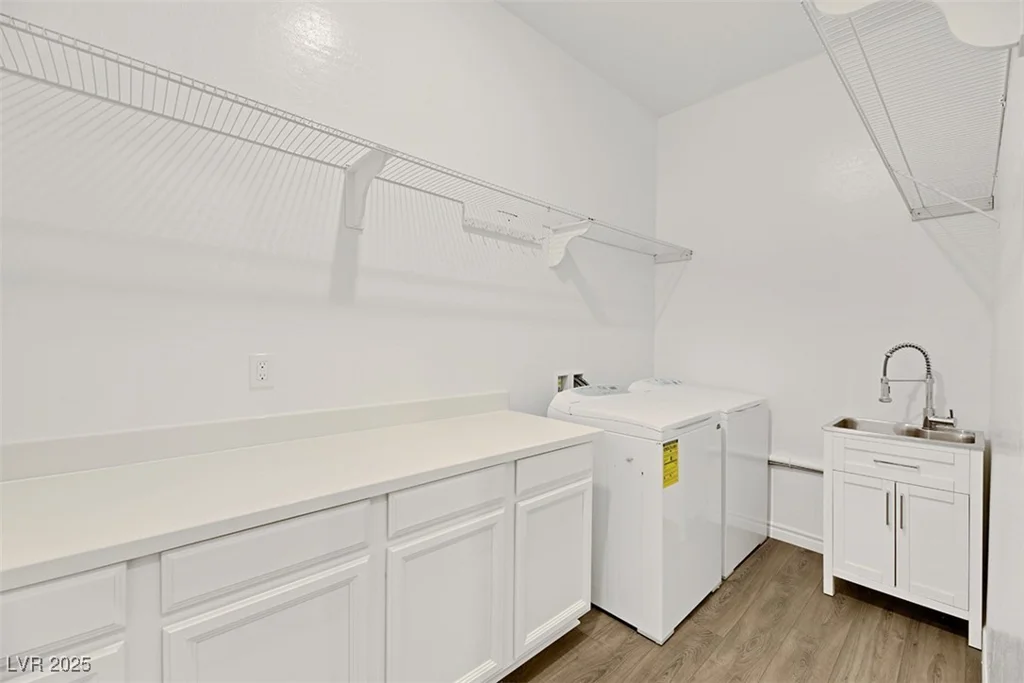 6364 Cambridge Creek, Las Vegas, NV 89149