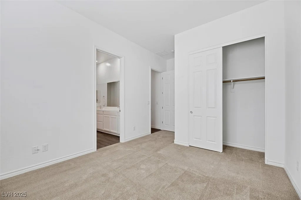 6364 Cambridge Creek, Las Vegas, NV 89149
