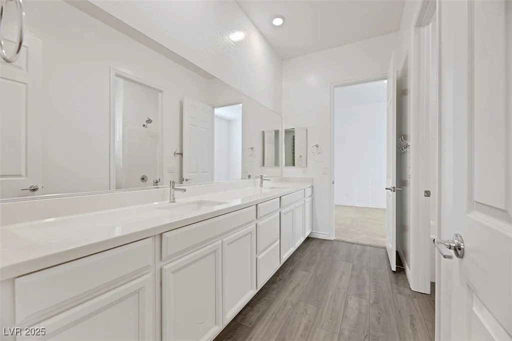 6364 Cambridge Creek, Las Vegas, NV 89149